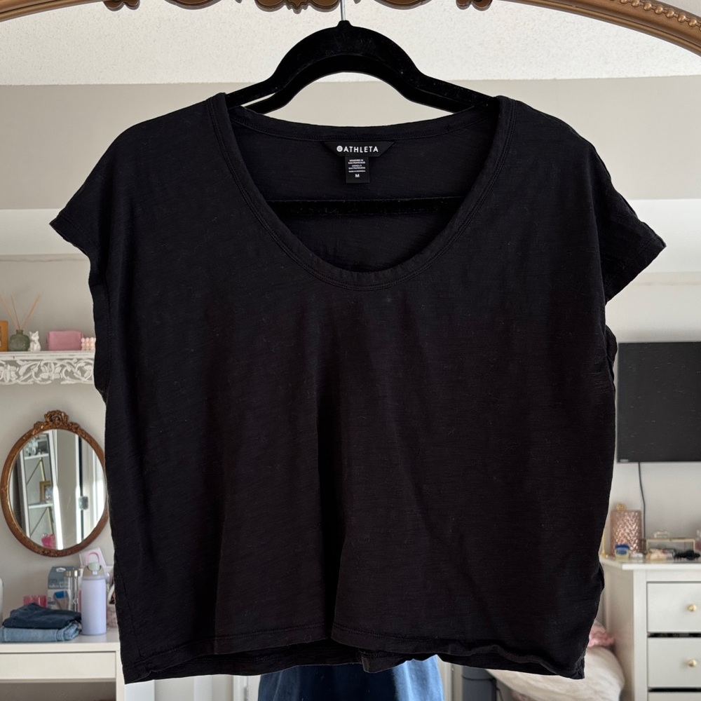 Athleta Black Scoop Neck Short Sleeve Tee